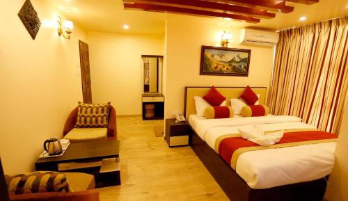 Deluxe Queen Room