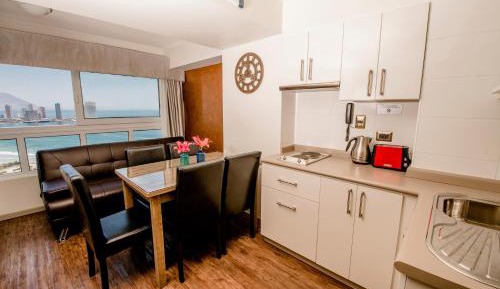 One-Bedroom Apartment with Sea View