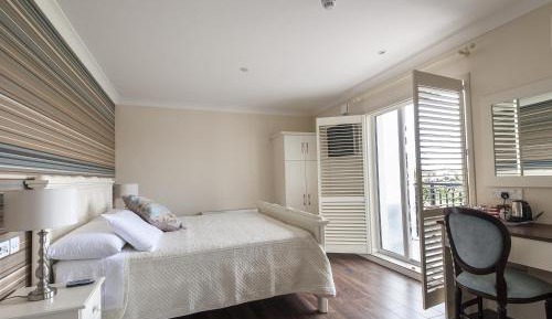 Superior Double Room with Bay View