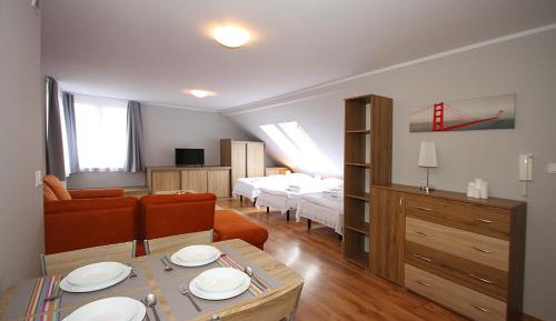 Deluxe Apartment