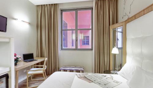 Classic Double Room