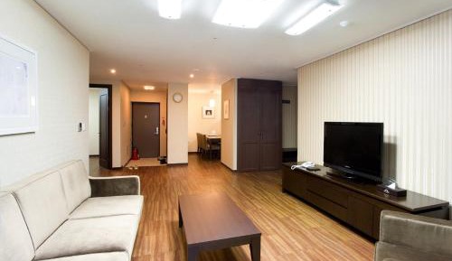 Mayhills Suite