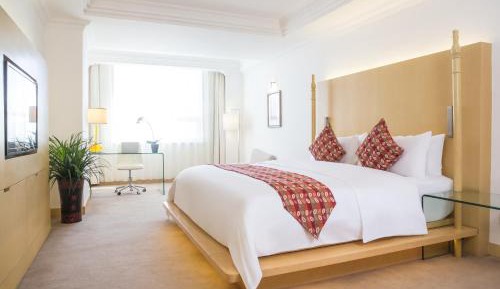Superior King Suite
