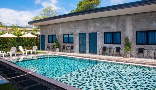 King Room with Pool View