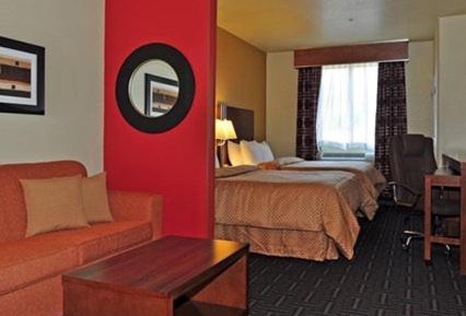 King Suite - Disability Access/Non-Smoking
