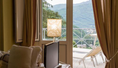 Superior Double Room with Balcony