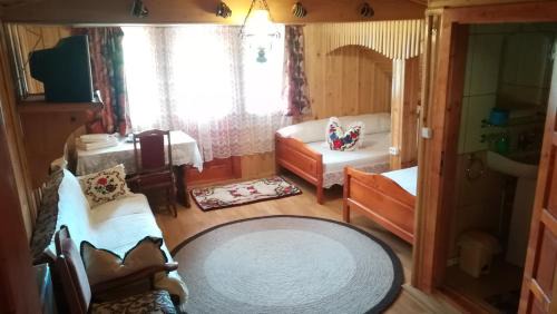 Quadruple Room with Private Bathroom