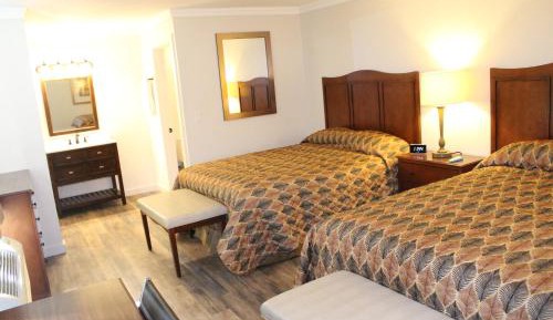 Deluxe Queen Room
