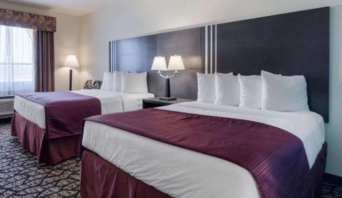 Queen Room with Two Queen Beds - Non-Smoking