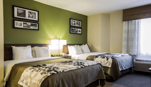 Queen Room with Two Queen Beds - Non-Smoking