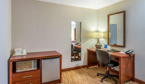 Queen Room with Two Queen Beds - Non-Smoking
