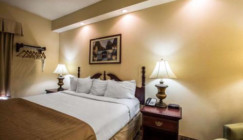 King Room - Non-Smoking