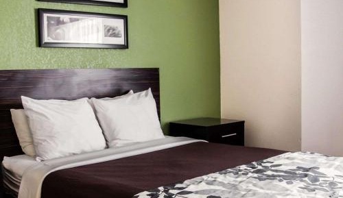 Queen Room - Disability Access/Non-Smoking