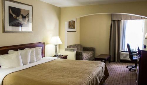 King Room with Sofa Bed - Non-Smoking