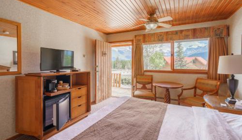 King Room with Mountain View