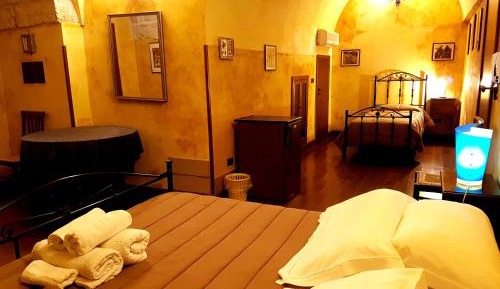 Quadruple Room with Private Bathroom
