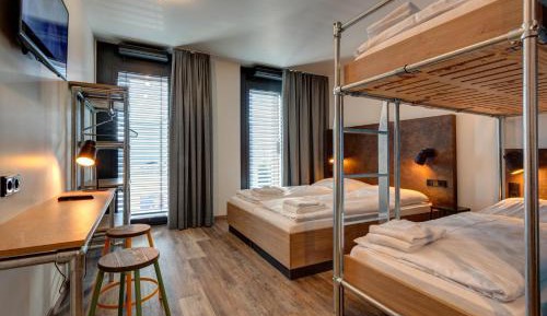 Quad Room