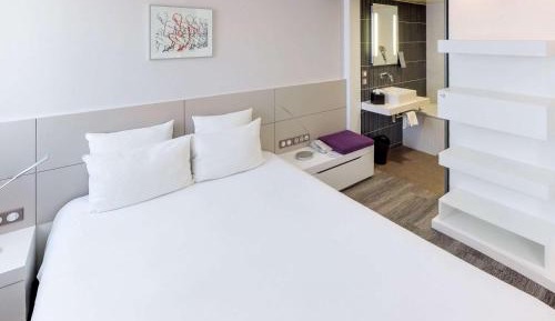 Superior Suite with One Double Bed and One Single Bed