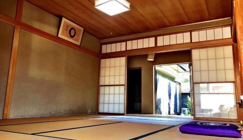 Japanese-Style Room