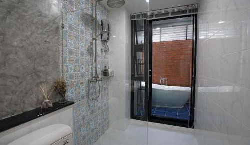 Double or Twin Room with Private External Bathroom