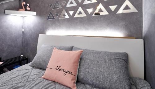 Female Standard Double Room with Shared Bathroom