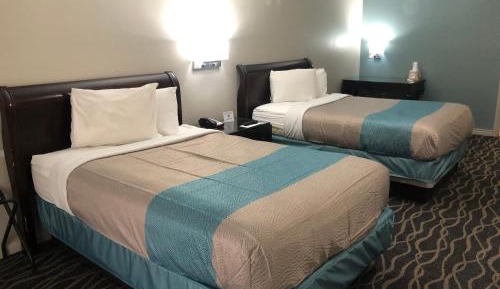 Deluxe Quadruple Room - Non-Smoking