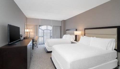 Standard Room with Two Queen Beds