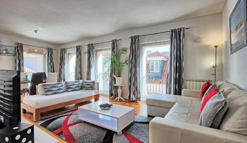 Travessa dos Fieis de Deus - One Bedroom Apartment
