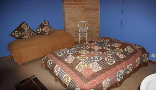 Triple Room with Shared Bathroom