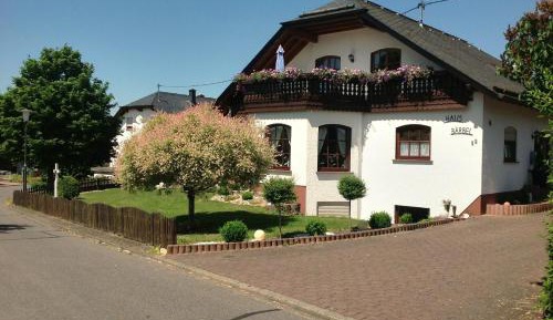 Apartment (1-2 Adults)