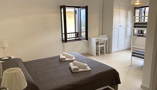 Quadruple Room with Private Bathroom