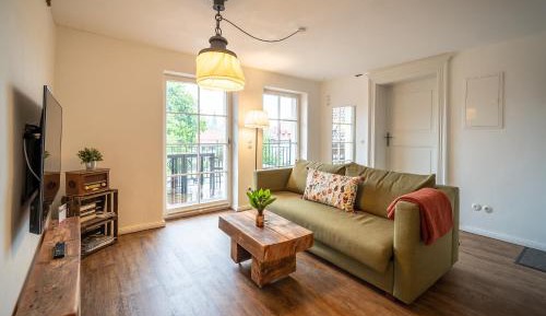 Apartment with large Balcony