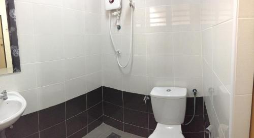 Triple Room with Private Bathroom