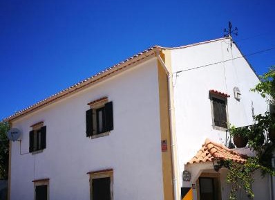 Three-Bedroom Townhouse