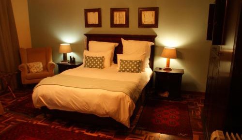 Deluxe Queen Room