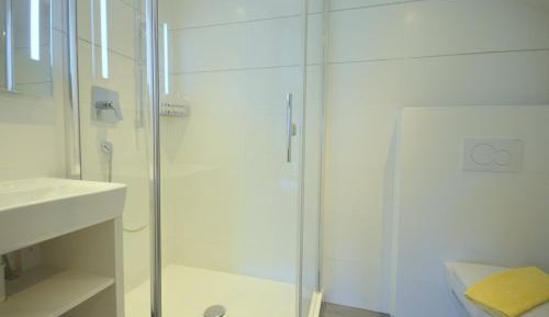 Studio Apartment with One Double Bed