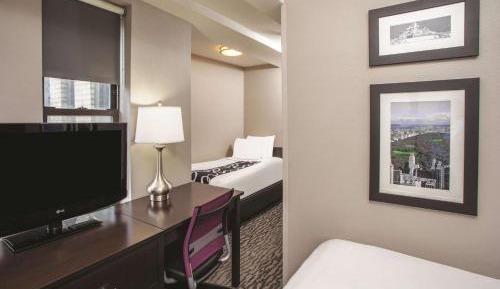 One Twin and One Full Bedroom