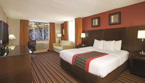 Executive King Room - Non-Smoking