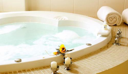 Suite with Spa Bath