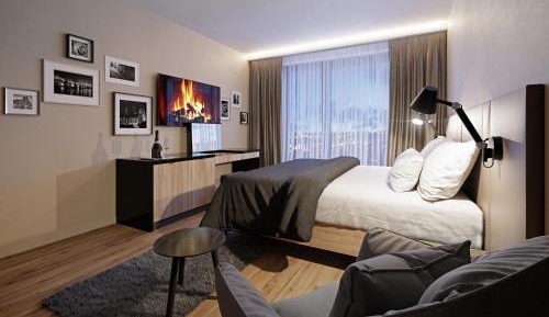 Deluxe Double or Twin Room with Balcony