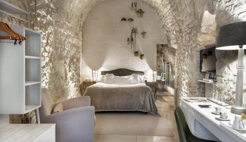 Deluxe Junior Suite