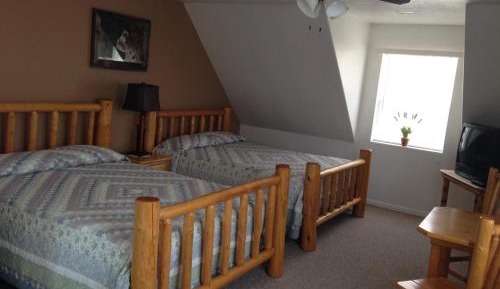 Deluxe Queen Room