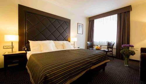 Double or Twin Room with Extra Bed