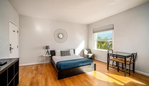 Studio with Partial Ocean View
