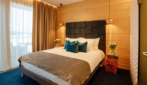 King Suite with Balcony