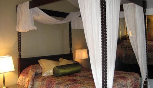 Queen Suite
