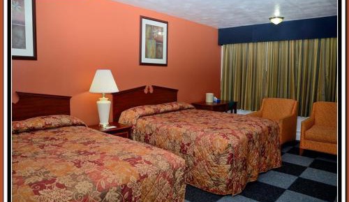 Standard Queen Room