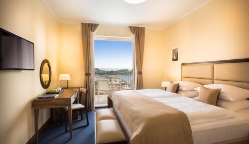 Suite with Sea View and Balcony