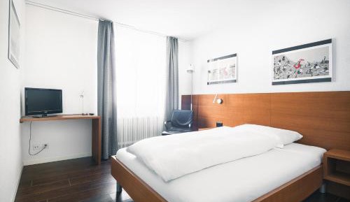 Small Double Room
