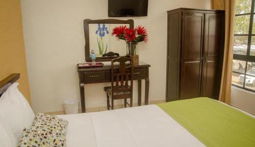 Queen Room